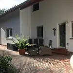 Apartamento Großzügige Am Waldesrand Im Seenland