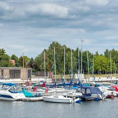 Apartamento Großzügige Am Waldesrand Im Seenland