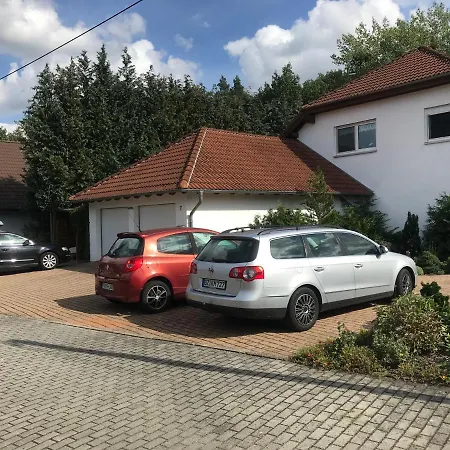 Großzügige Am Waldesrand Im Seenland *