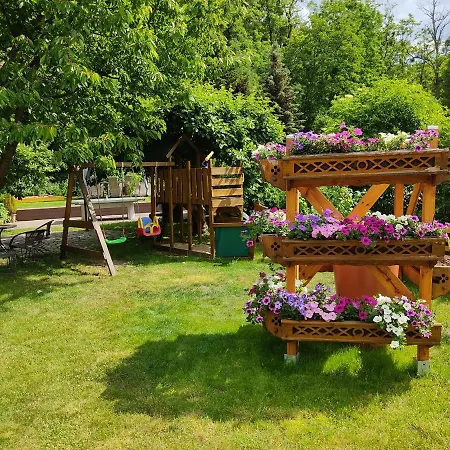 Grosszuegige Am Waldesrand Im Seenland Apartment *
